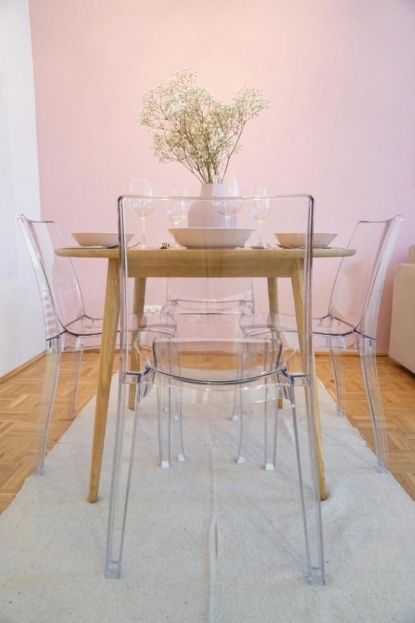 Vibrant Design Apartments - Full Kitchen - Wi-Fi - 18 Mins To City Centre فيينا المظهر الخارجي الصورة