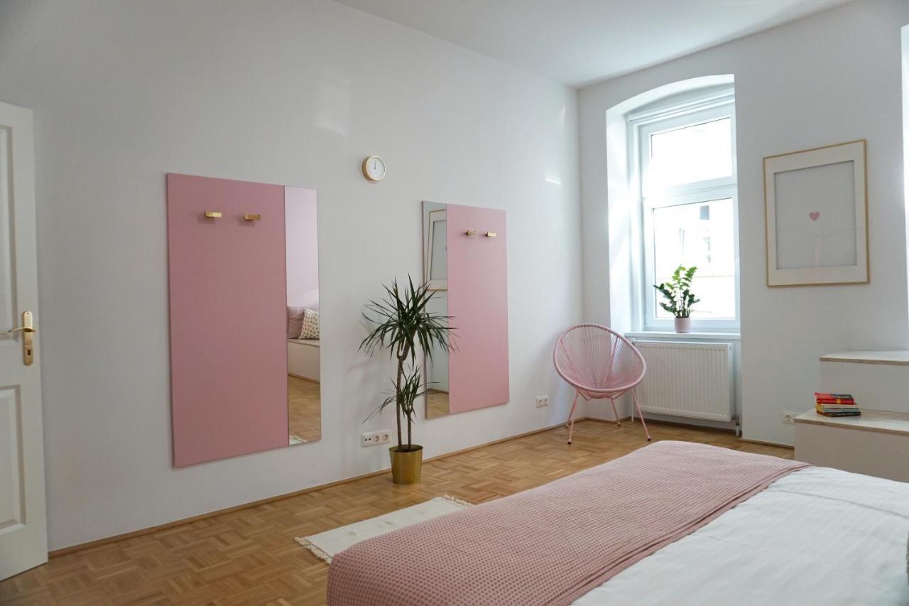Vibrant Design Apartments - Full Kitchen - Wi-Fi - 18 Mins To City Centre فيينا المظهر الخارجي الصورة