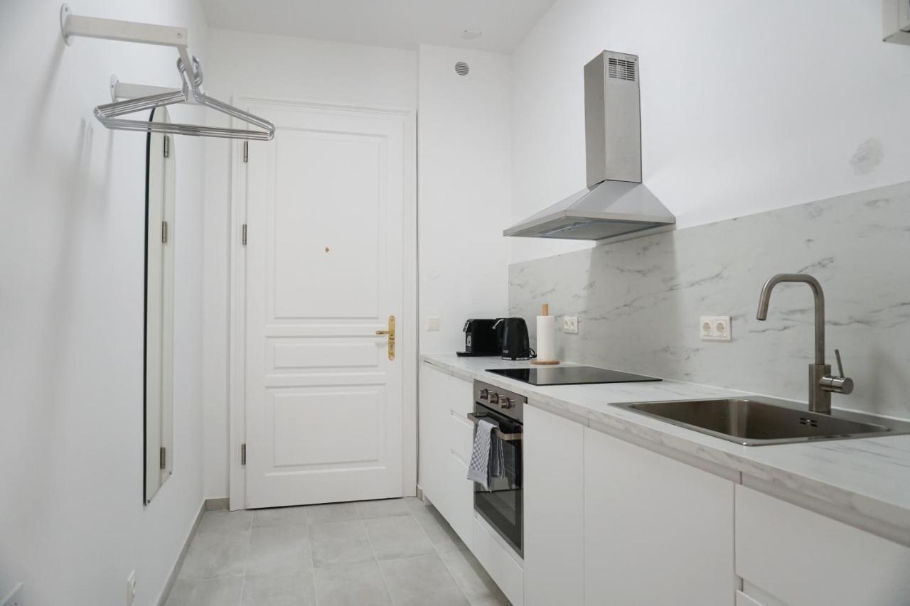 Vibrant Design Apartments - Full Kitchen - Wi-Fi - 18 Mins To City Centre فيينا المظهر الخارجي الصورة
