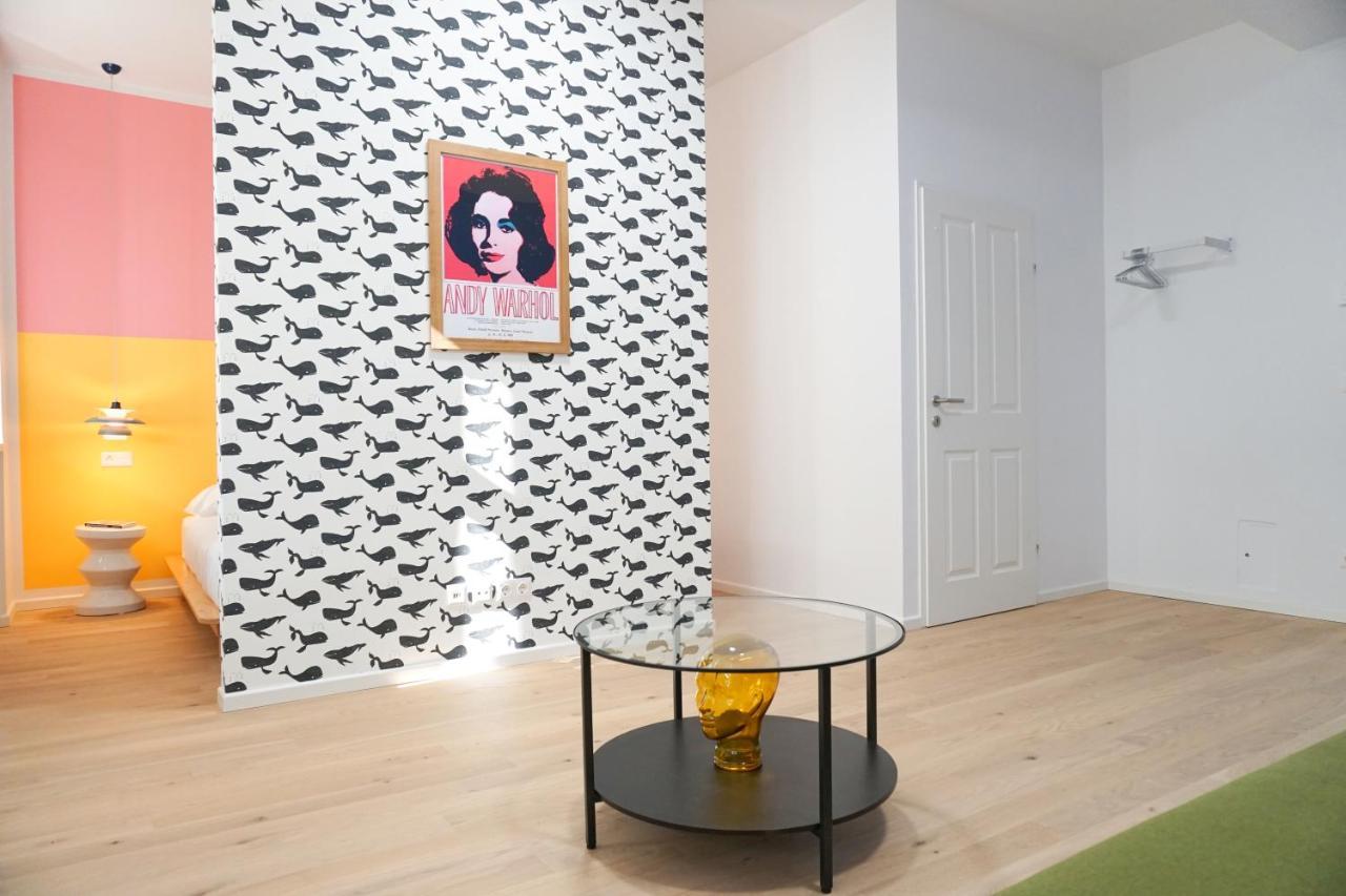 Vibrant Design Apartments - Full Kitchen - Wi-Fi - 18 Mins To City Centre فيينا المظهر الخارجي الصورة