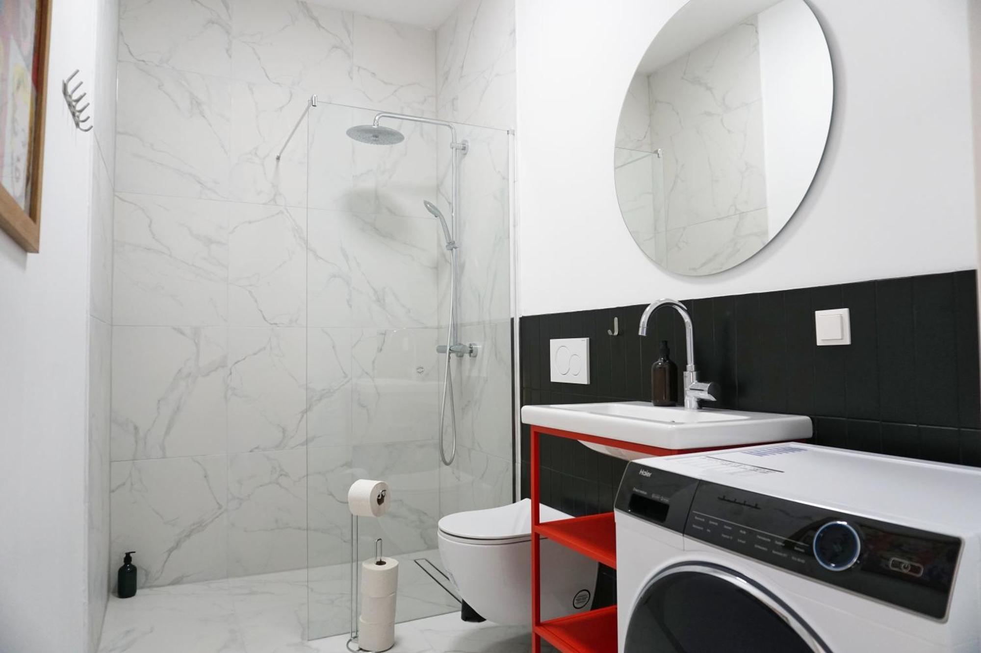 Vibrant Design Apartments - Full Kitchen - Wi-Fi - 18 Mins To City Centre فيينا المظهر الخارجي الصورة
